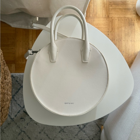 MATT & NAT Vegan White Circle Tote Handbag - Picture 13 of 13